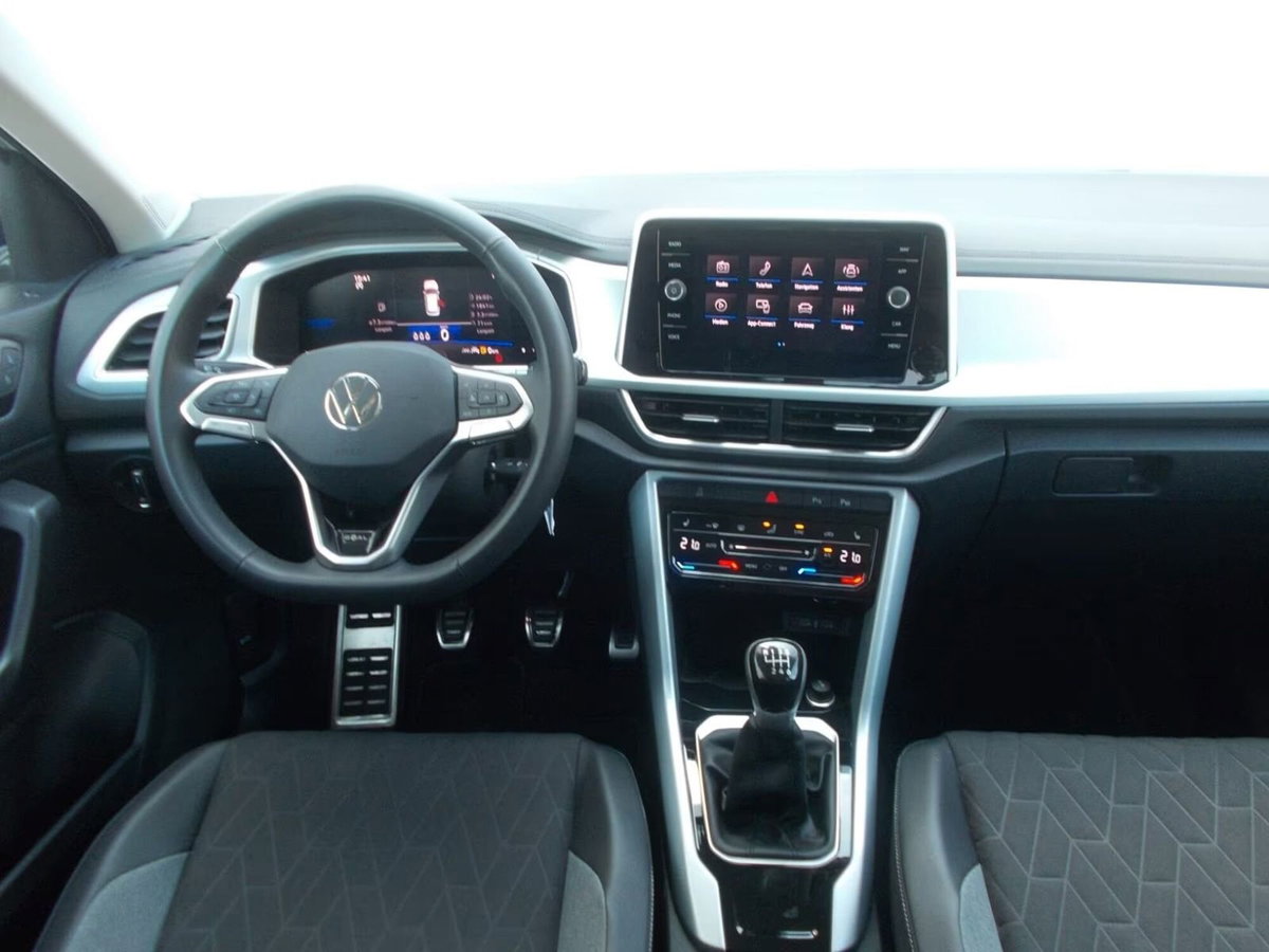 Volkswagen T-Roc 1.0 tsi Style 115cv (8)