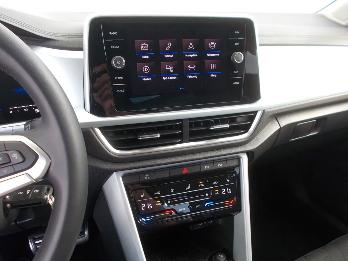 Volkswagen T-Roc 1.0 tsi Style 115cv (10)