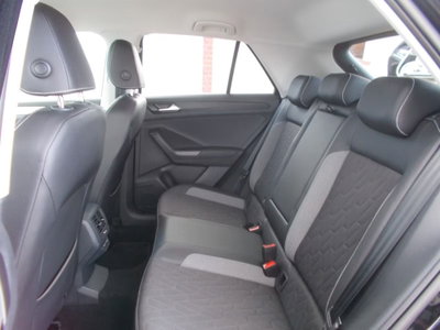 Volkswagen T-Roc 1.0 tsi Style 115cv (9)