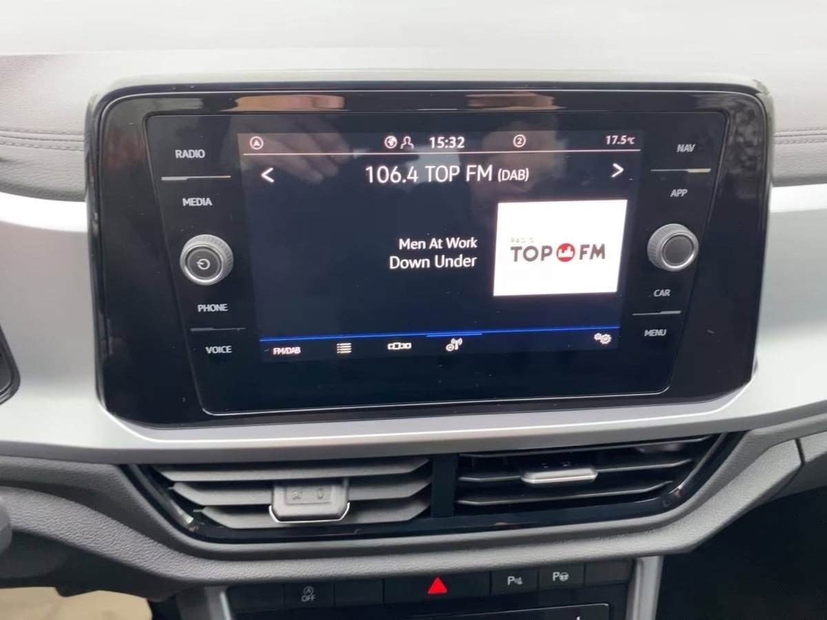 Volkswagen T-Roc 1.5 tsi Life dsg (12)