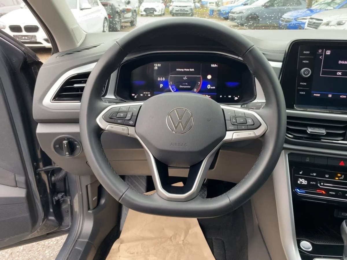 Volkswagen T-Roc 1.5 tsi Life dsg (7)
