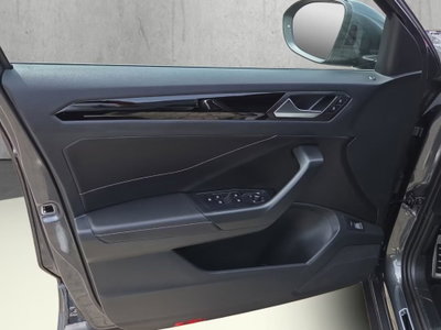 Volkswagen T-Roc 1.5 tsi R-Line dsg (10)