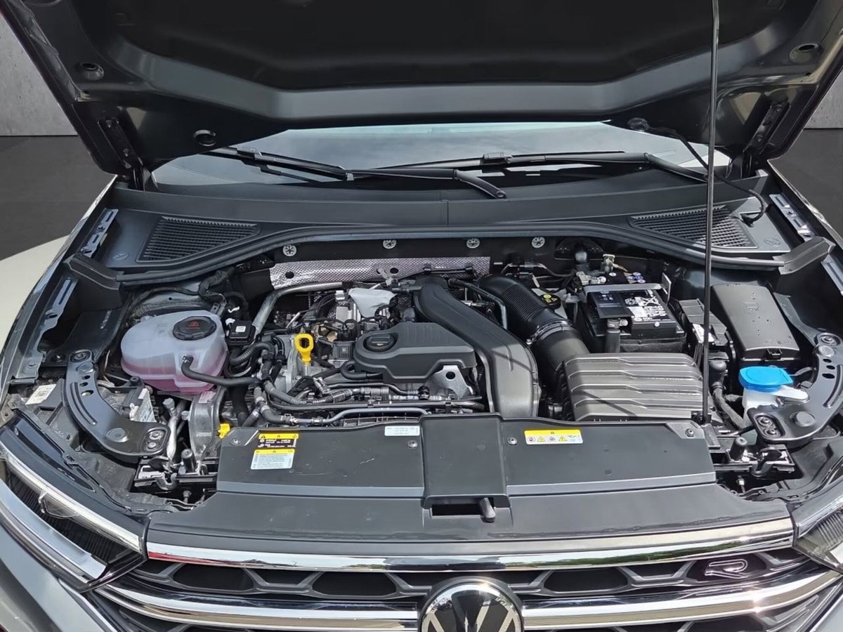 Volkswagen T-Roc 1.5 tsi R-Line dsg (15)