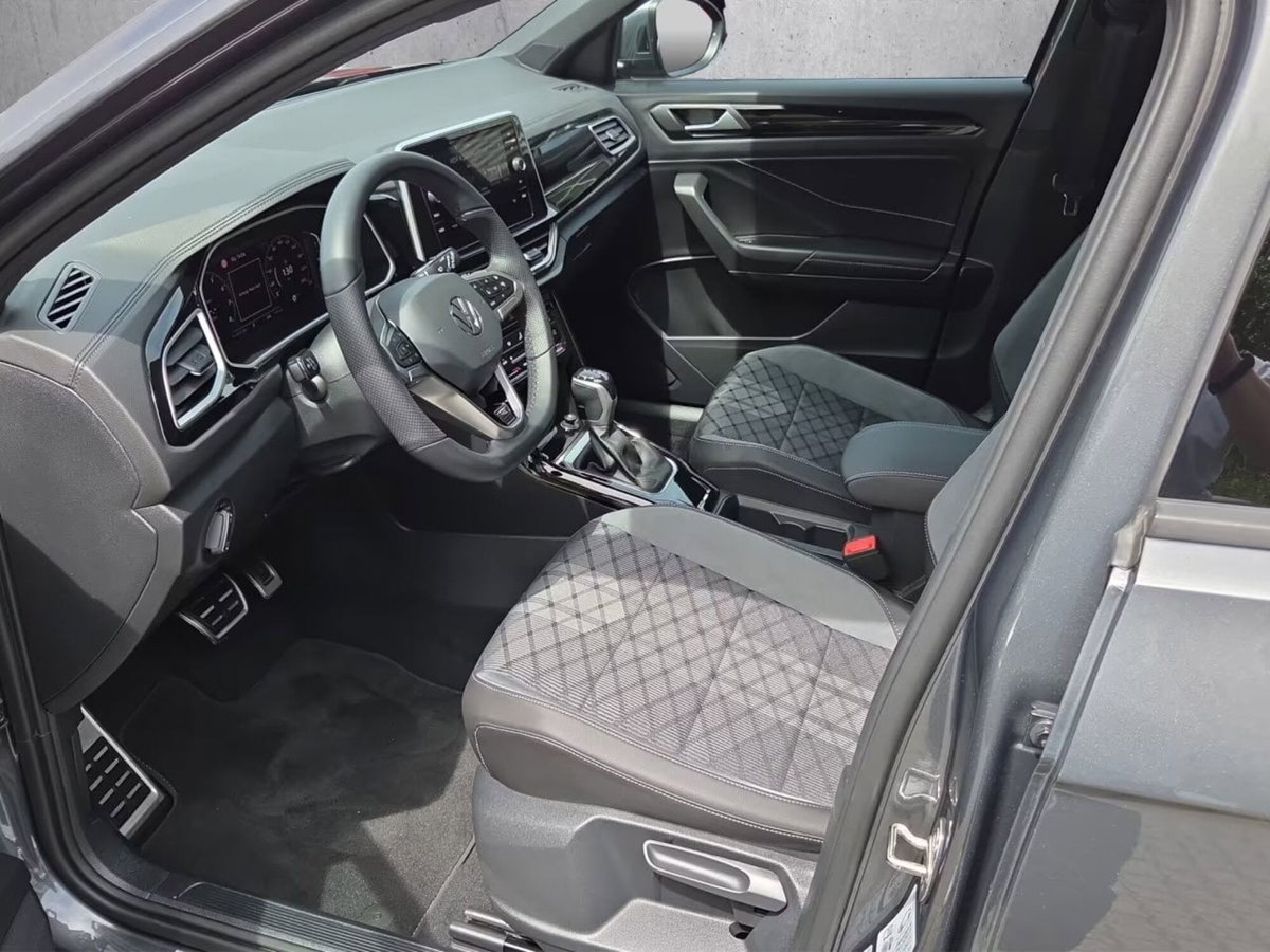 Volkswagen T-Roc 1.5 tsi R-Line dsg (9)