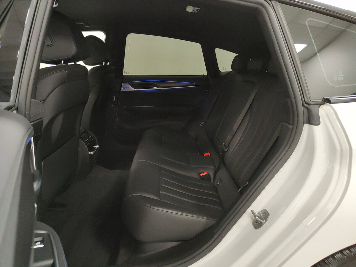 BMW Serie 6 Gran Turismo 620d 48V  Msport (6)