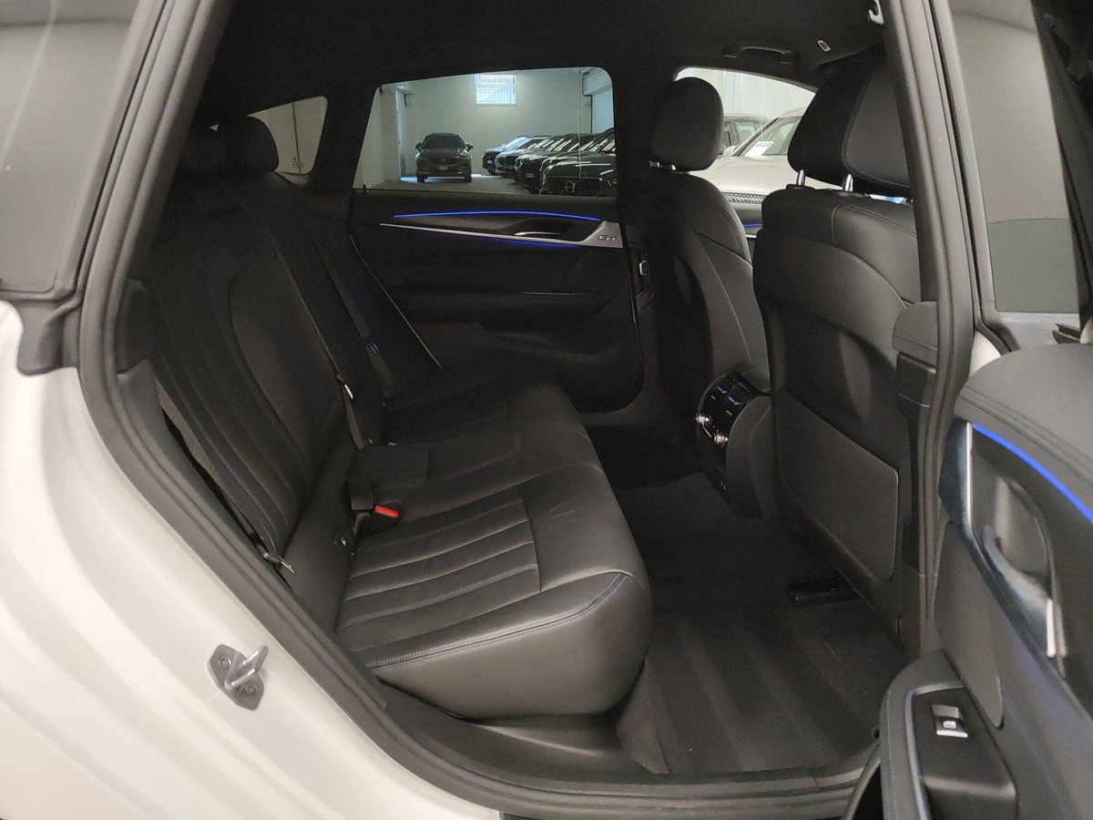 BMW Serie 6 Gran Turismo 620d 48V  Msport (7)