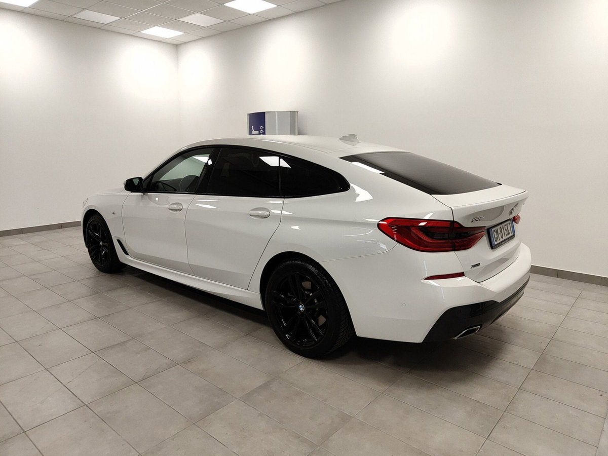 BMW Serie 6 Gran Turismo 620d 48V  Msport (9)
