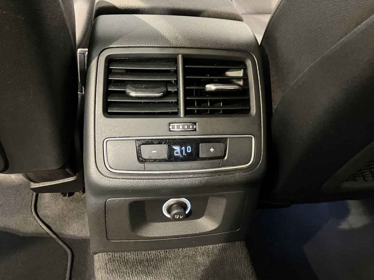 Audi A4 Avant 2.0 TDI 150 CV ultra S tronic Business (14)