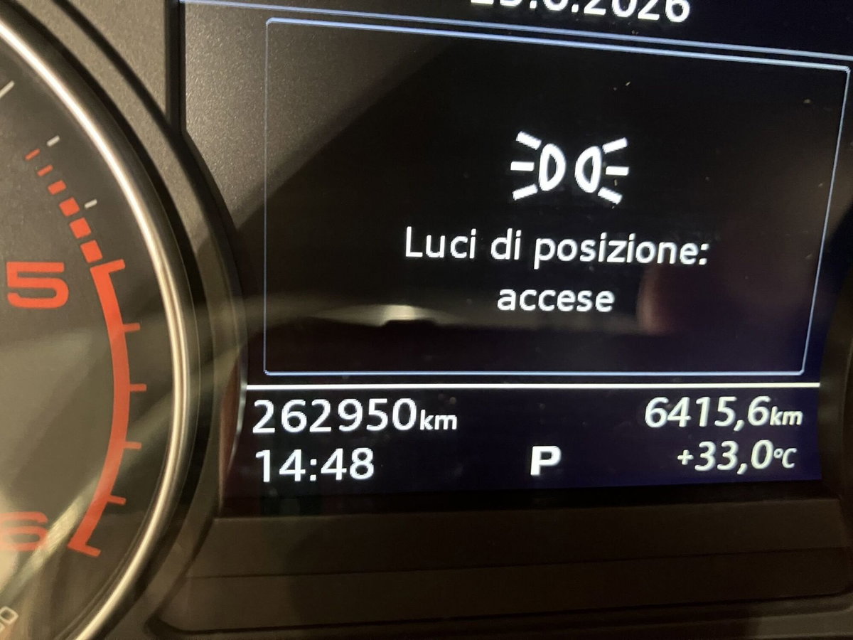 Audi A4 Avant 2.0 TDI 150 CV ultra S tronic Business (19)