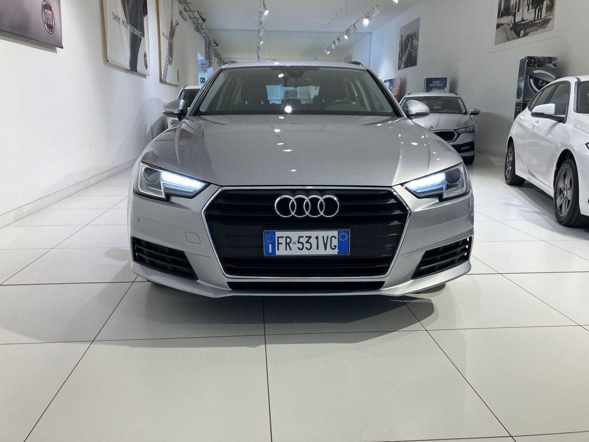 Audi A4 Avant 2.0 TDI 150 CV ultra S tronic Business (2)