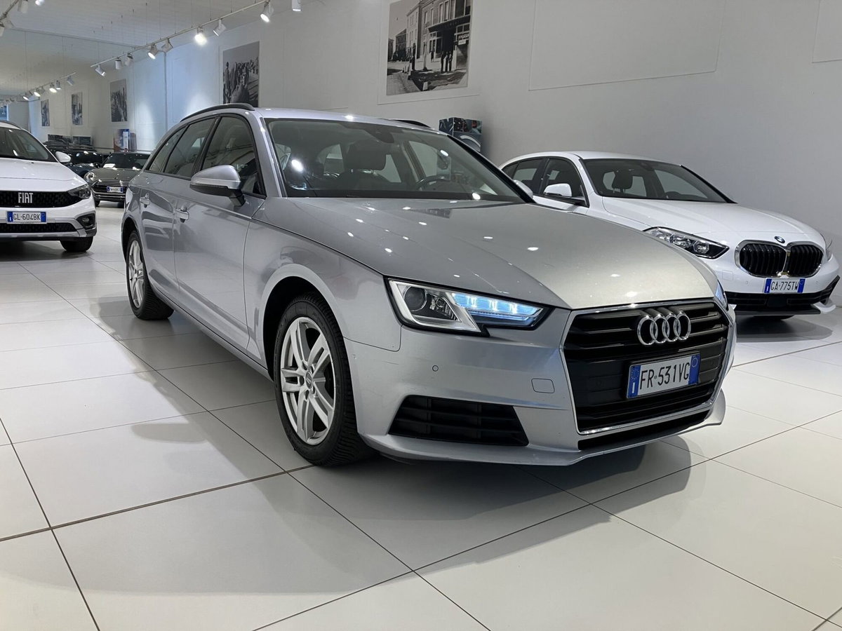 Audi A4 Avant 2.0 TDI 150 CV ultra S tronic Business (3)