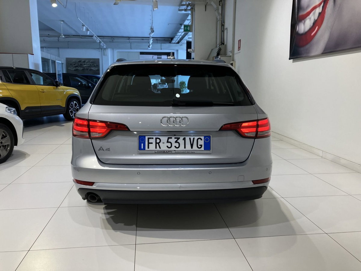 Audi A4 Avant 2.0 TDI 150 CV ultra S tronic Business (5)