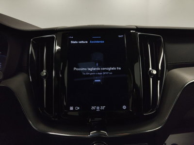 Volvo XC60 B4 (d) AWD automatico Plus Bright (15)