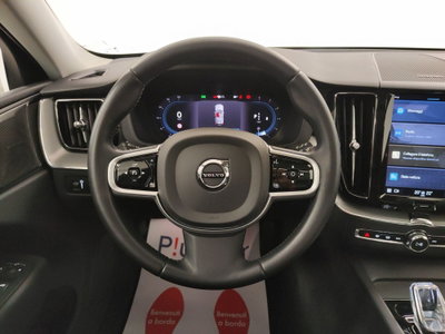 Volvo XC60 B4 (d) AWD automatico Plus Bright (16)
