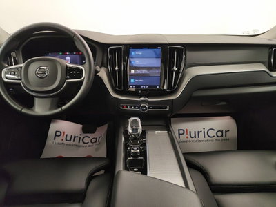 Volvo XC60 B4 (d) AWD automatico Plus Bright (3)
