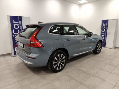 Volvo XC60 B4 (d) AWD automatico Plus Bright (8)