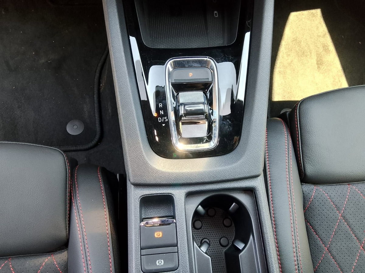Skoda Octavia Station Wagon 2.0 TSI DSG Wagon RS (14)