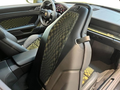 Porsche 911 Cabrio 3.6 Spirit 70 auto (12)
