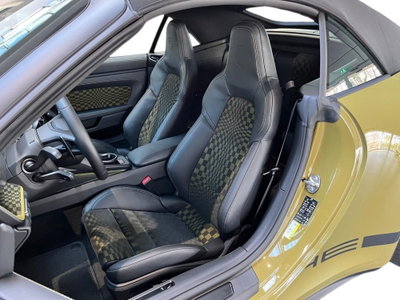 Porsche 911 Cabrio 3.6 Spirit 70 auto (8)