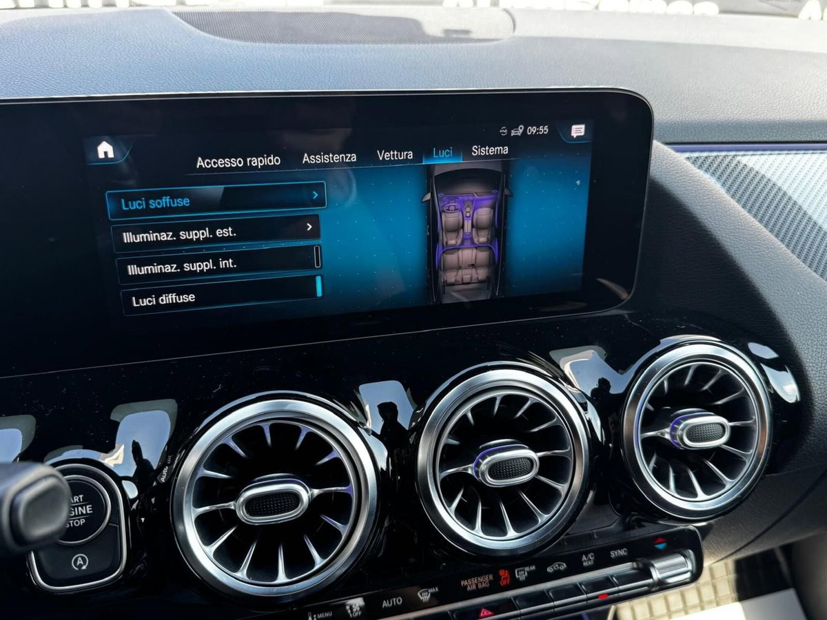 Mercedes-Benz Classe B 200 d Premium (13)