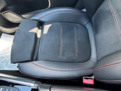 Mercedes-Benz Classe B 200 d Premium (15)