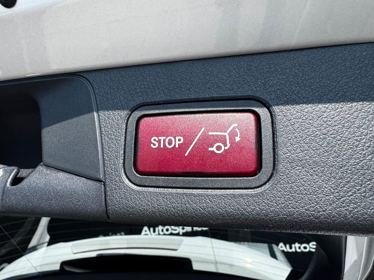 Mercedes-Benz Classe B 200 d Premium (9)
