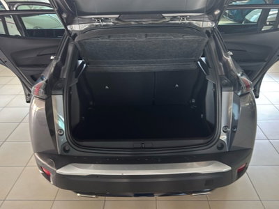 Peugeot 2008 PureTech 130 S&S Allure (11)