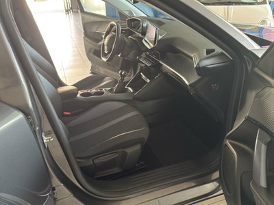 Peugeot 2008 PureTech 130 S&S Allure (12)