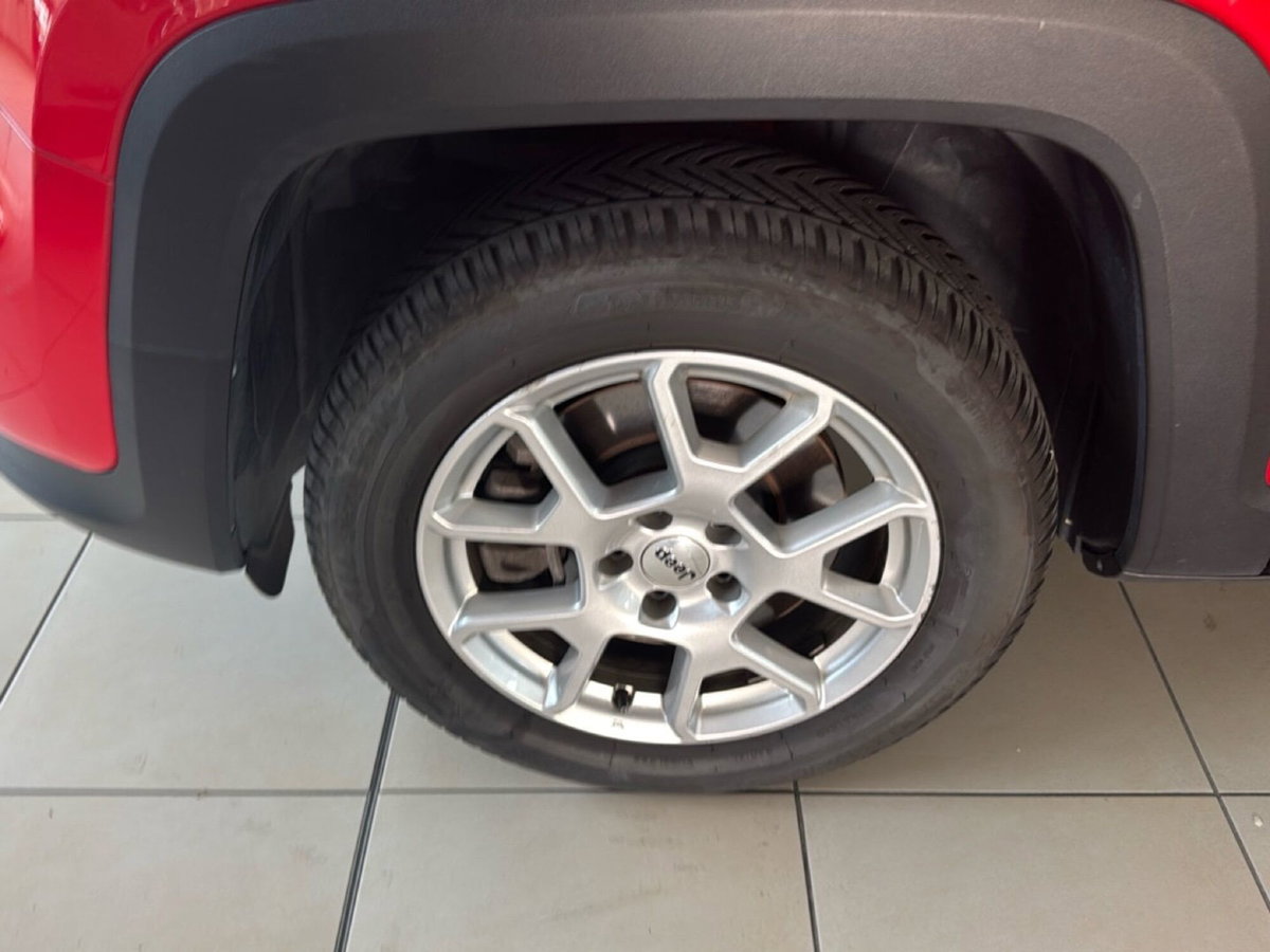 Jeep Renegade 1.3 T4 190CV PHEV 4xe AT6 Limited (9)