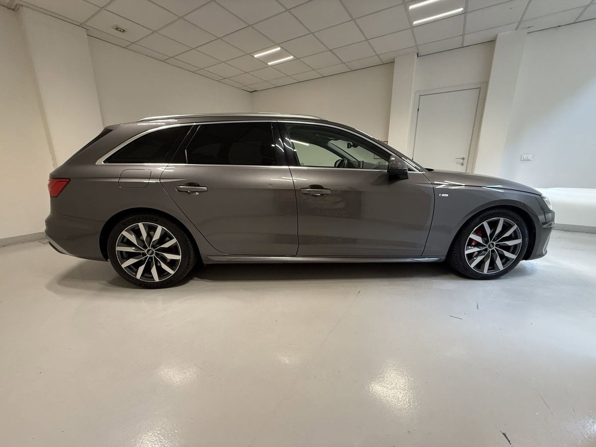 Audi A4 Avant 40 2.0 tdi mhev Business quattro 204cv s-tronic (17)