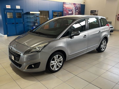 Peugeot 5008 1.6 HDi 115CV Allure usata