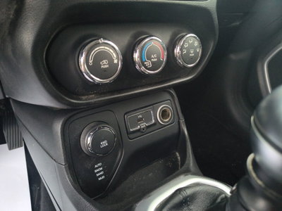 Jeep Renegade 2.0 Mjt 4WD Active Drive Night Eagle (14)
