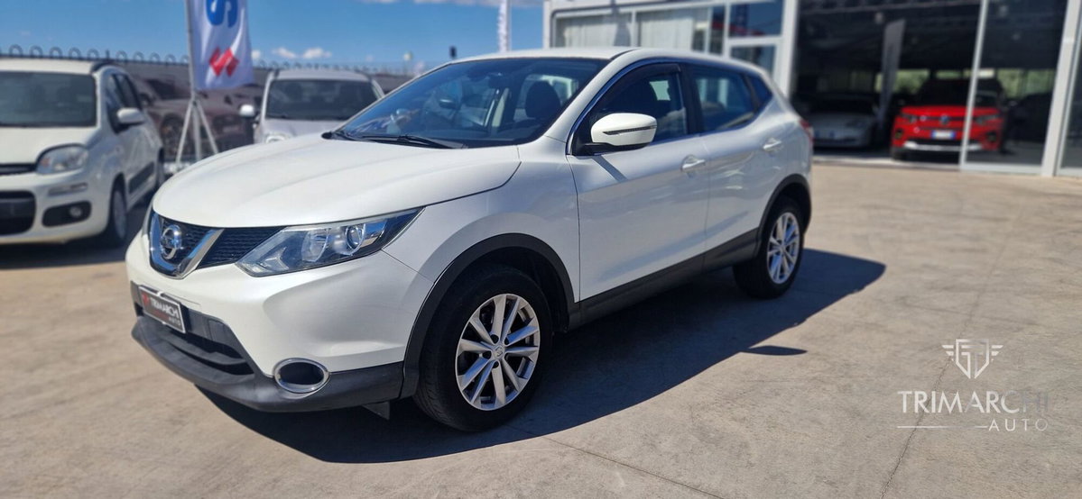 Nissan Qashqai 1.5 dCi Business (2)