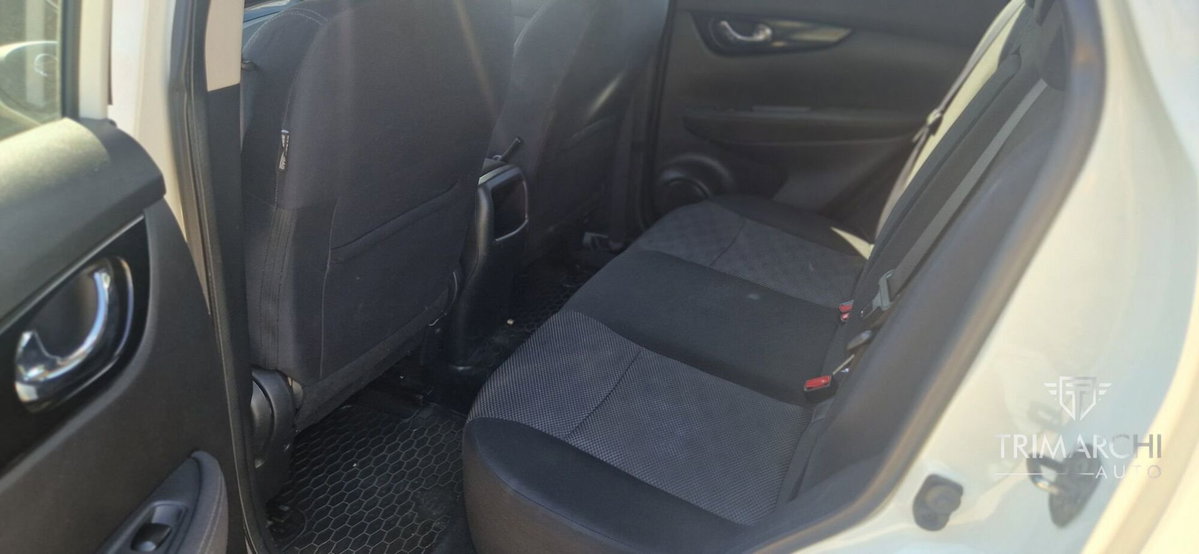 Nissan Qashqai 1.5 dCi Business (9)