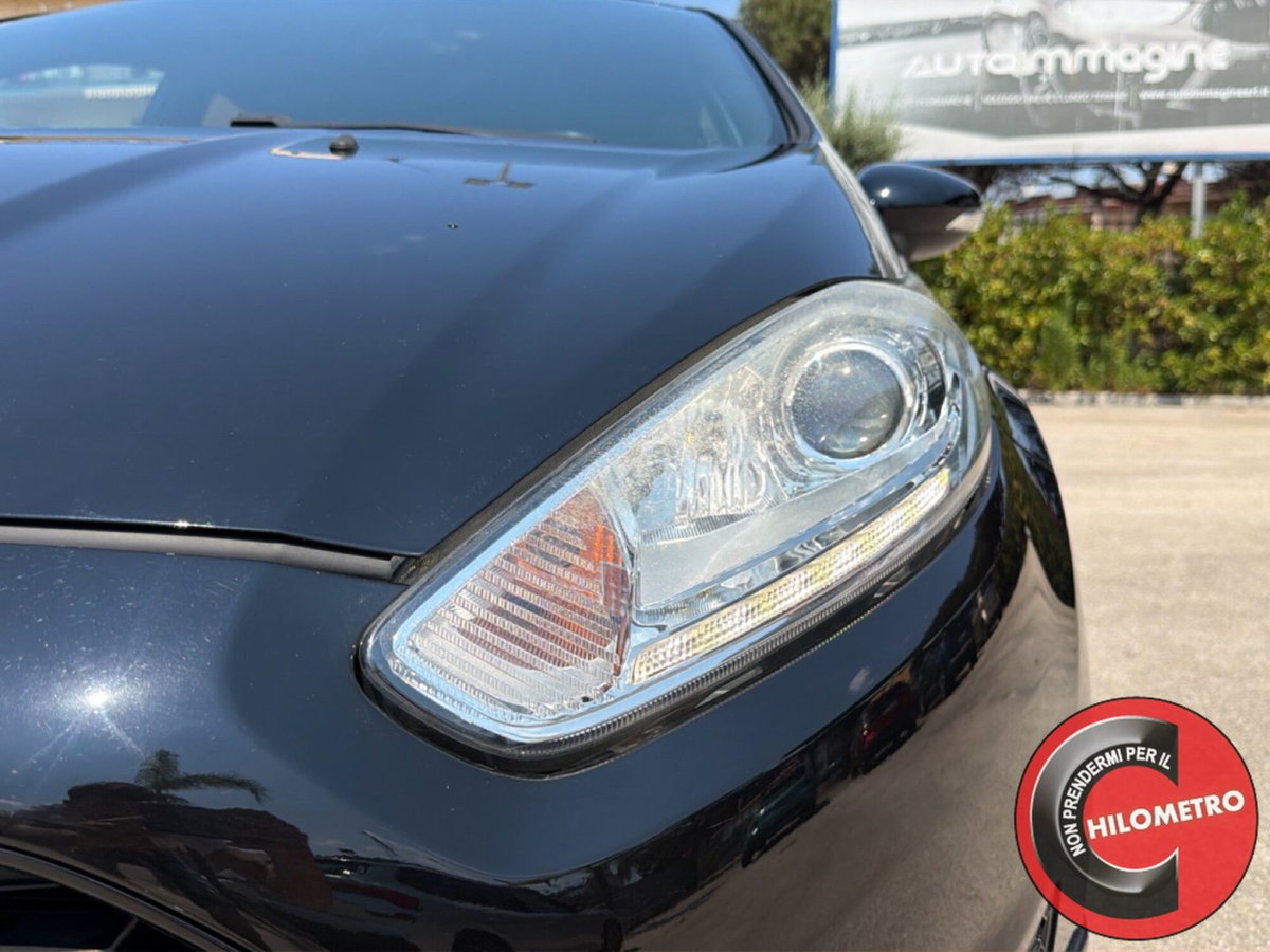Ford Fiesta 1.5 TDCi 75CV 3 porte ST-Line (10)