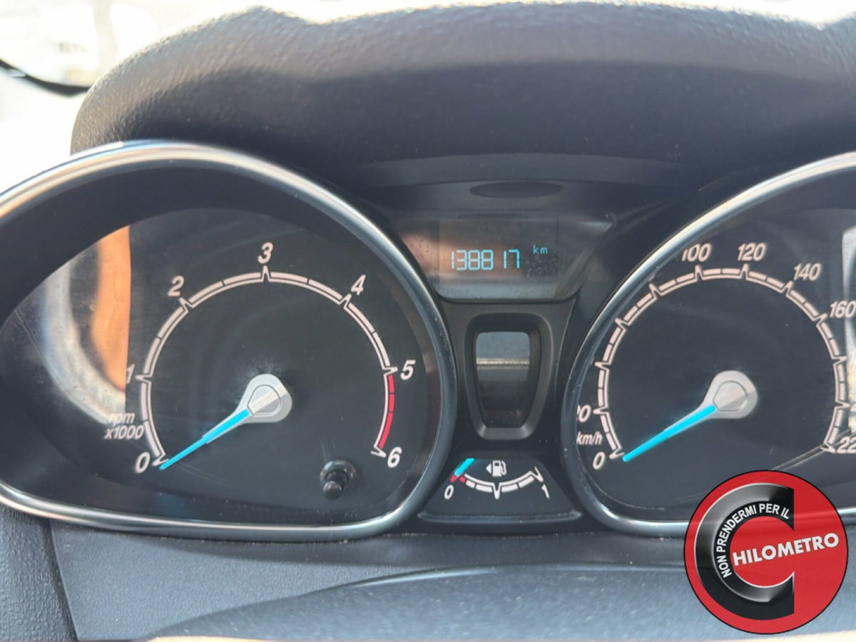 Ford Fiesta 1.5 TDCi 75CV 3 porte ST-Line (17)