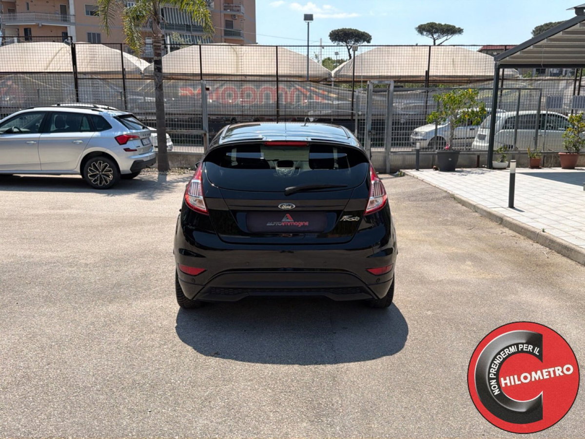 Ford Fiesta 1.5 TDCi 75CV 3 porte ST-Line (5)
