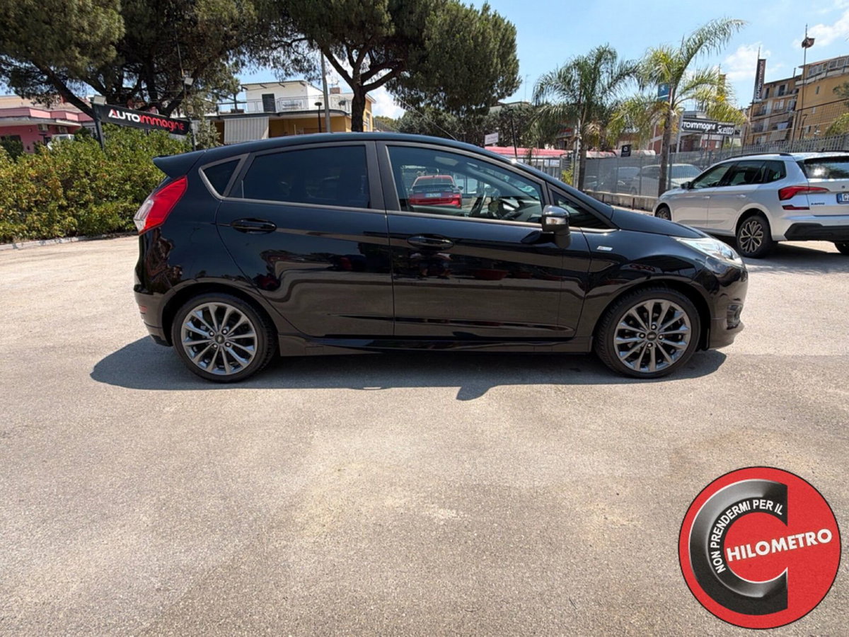Ford Fiesta 1.5 TDCi 75CV 3 porte ST-Line (7)