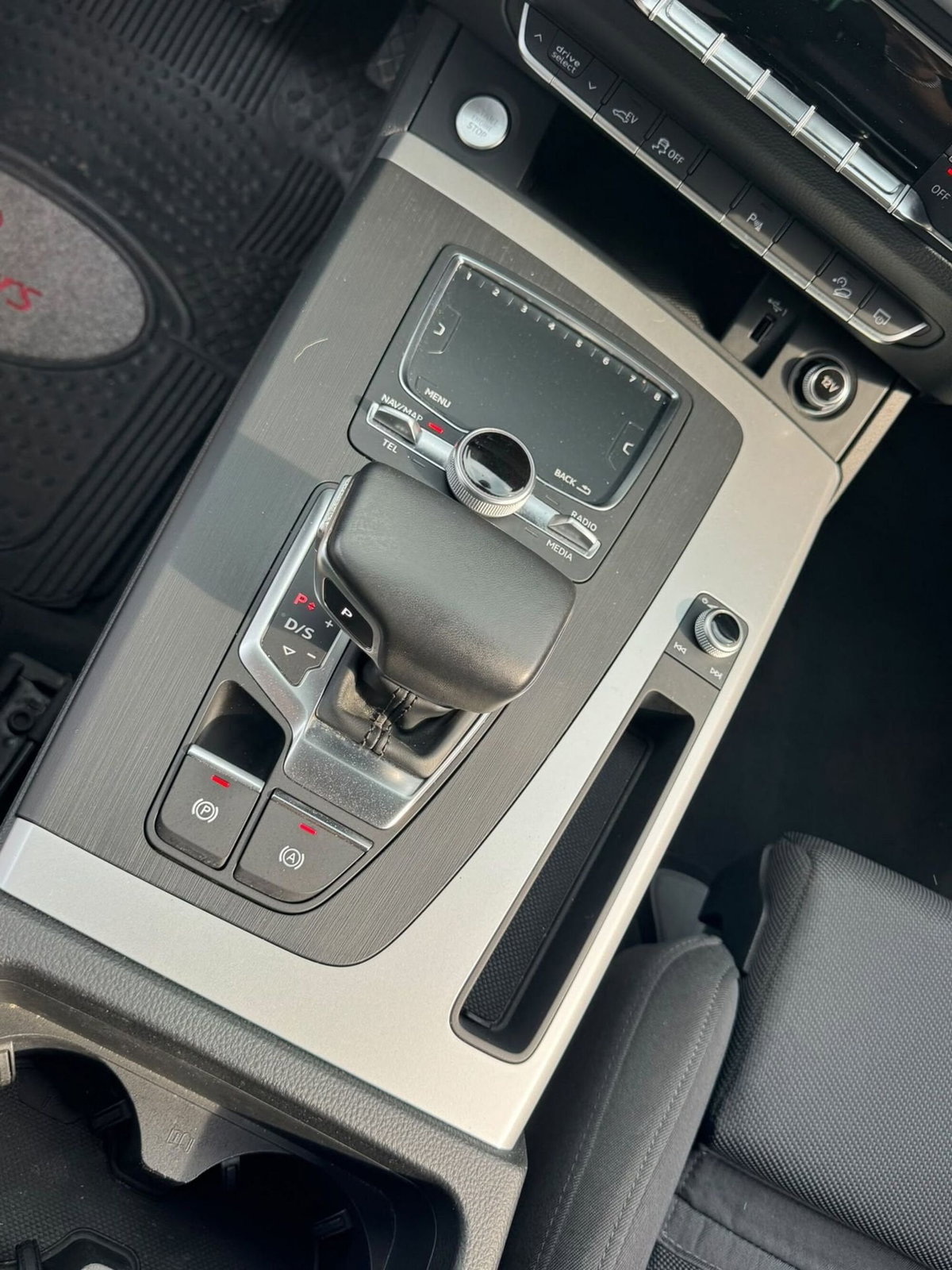 Audi Q5 55 TFSI e quattro S tronic S line plus (14)
