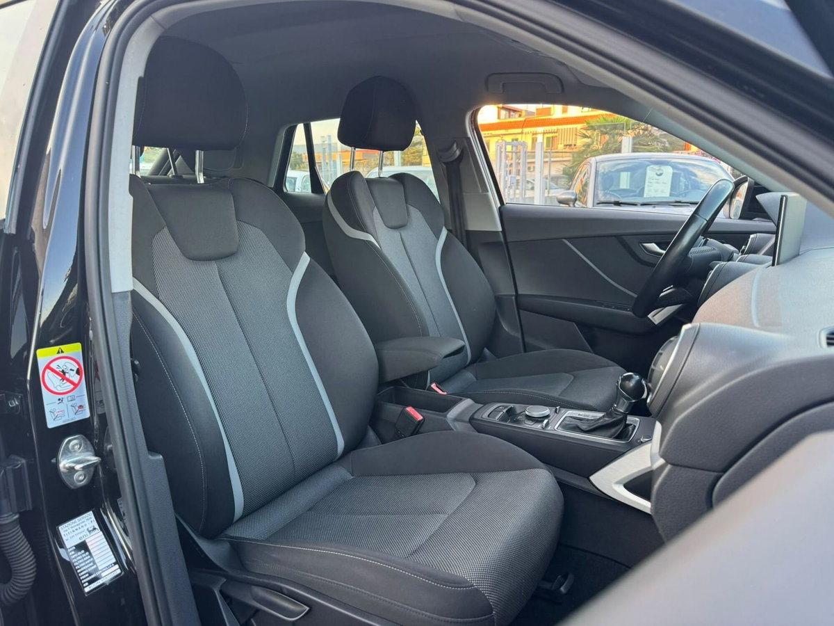 Audi Q2 Q2 30 TDI S tronic Identity Black (10)