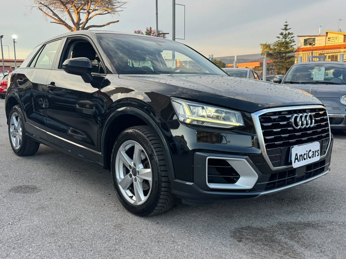 Audi Q2 Q2 30 TDI S tronic Identity Black (2)