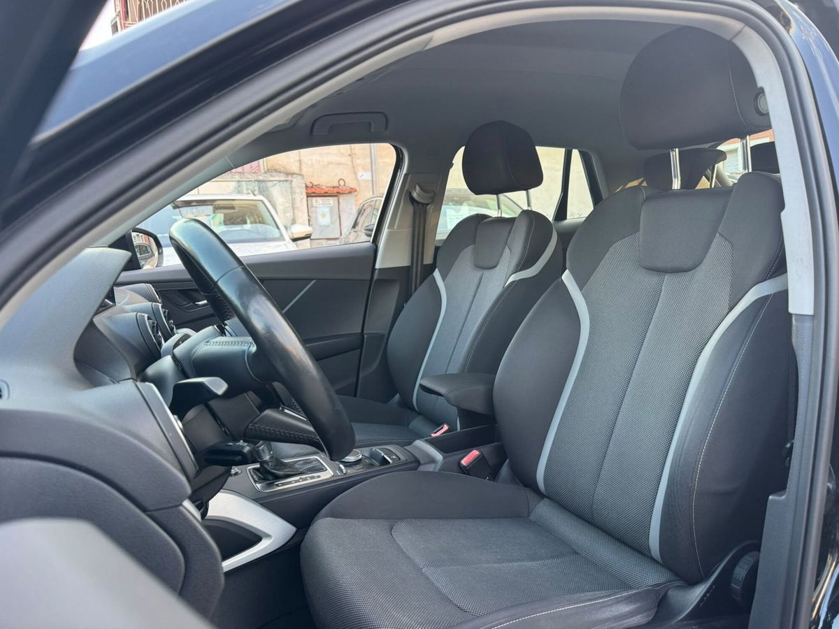 Audi Q2 Q2 30 TDI S tronic Identity Black (6)
