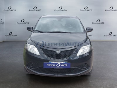 Lancia Ypsilon 1.2 69 CV 5 porte Gold (2)
