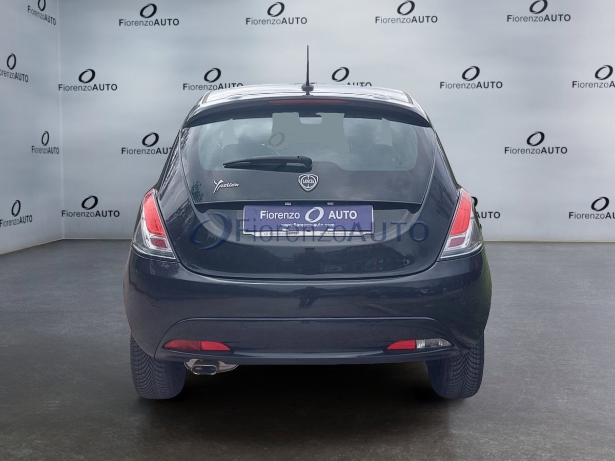 Lancia Ypsilon 1.2 69 CV 5 porte Gold (6)