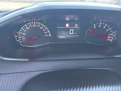 Peugeot 2008 BlueHDi 130 S&S EAT8 Allure Pack (14)