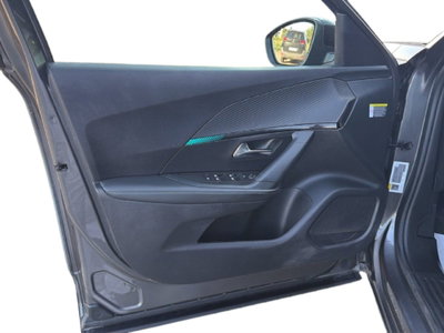 Peugeot 2008 BlueHDi 130 S&S EAT8 Allure Pack (15)