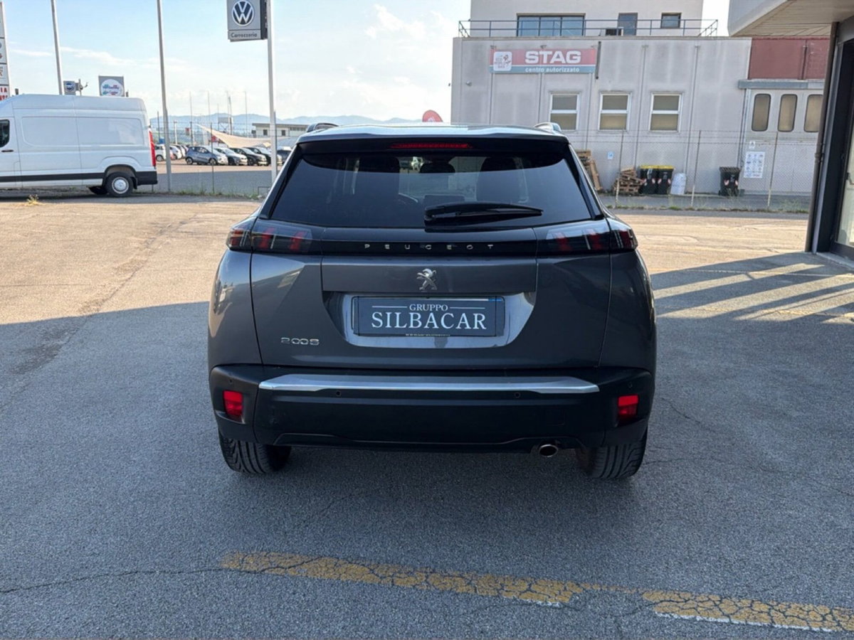 Peugeot 2008 BlueHDi 130 S&S EAT8 Allure Pack (4)