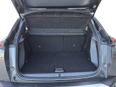Peugeot 2008 BlueHDi 130 S&S EAT8 Allure Pack (9)