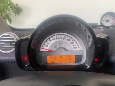 smart Fortwo 1000 52 kW MHD coupé pulse (9)