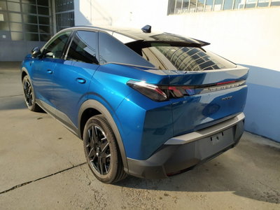 Peugeot 3008 1.2 hybrid GT Exclusive 145cv e-dcs6 (11)
